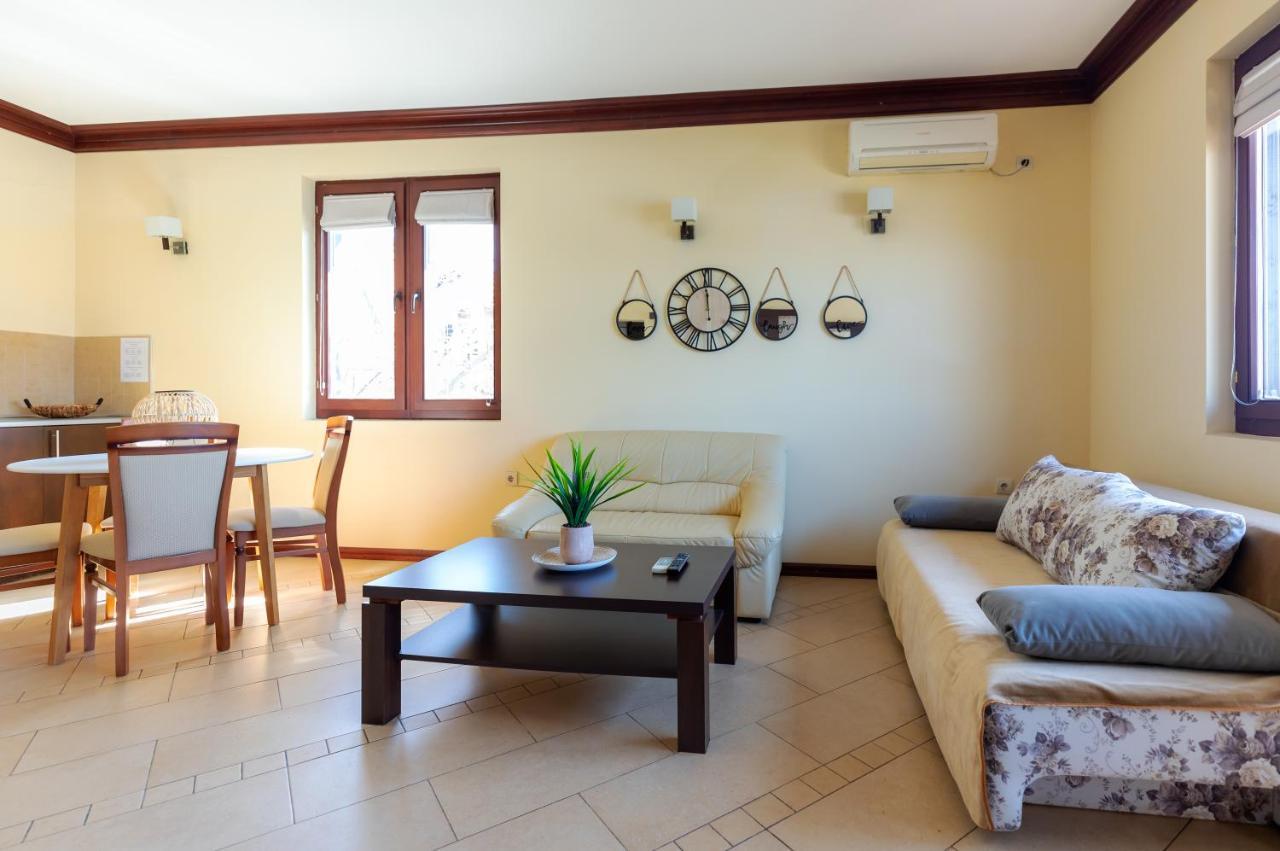 Guest House Slavyanka Sozopol Bagian luar foto